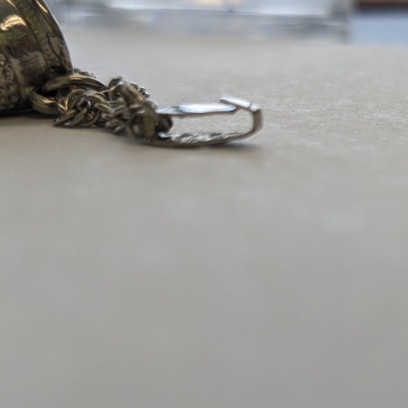 VTG SILVER TONE CHUNKY CHARM BRACELET - Picture 16 of 16